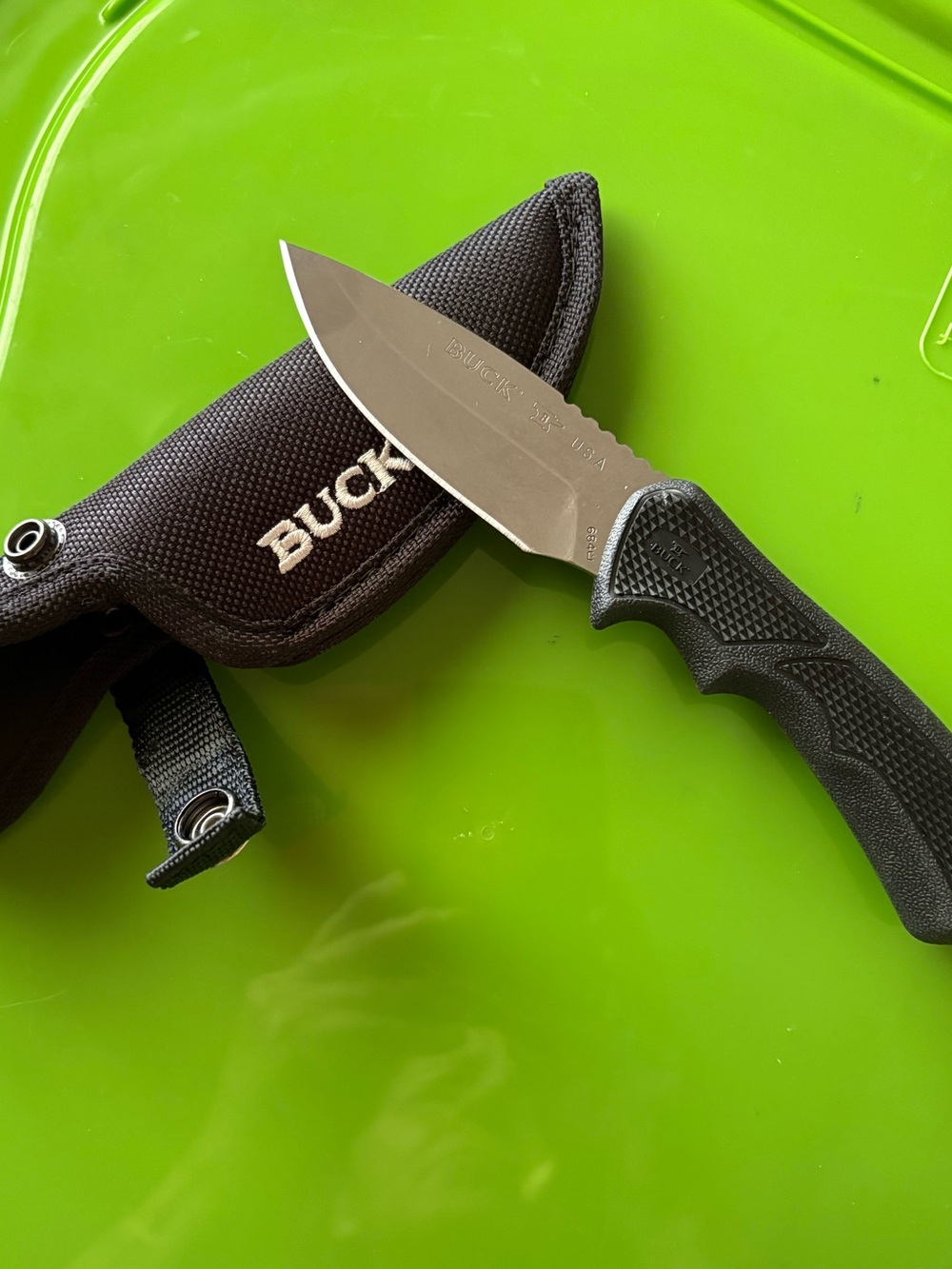 Fixed Blade Knife in Black with Sheath